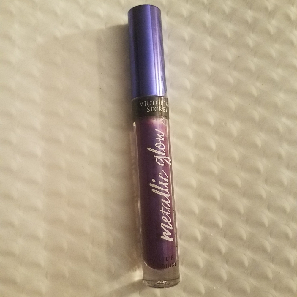 Victoria's secret metallic glow lip gloss